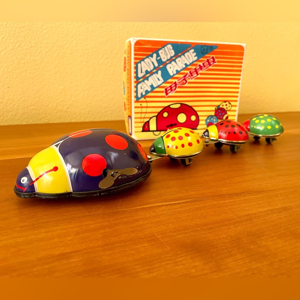 Vintage Tin Toy Lady-Bug Family Parade Wind-Up Collector Toy Blic 1970s